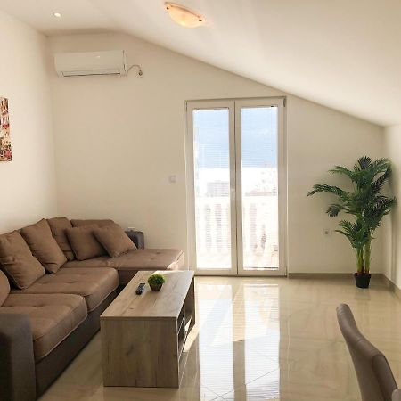 Appartement Viktor à Herceg Novi Extérieur photo