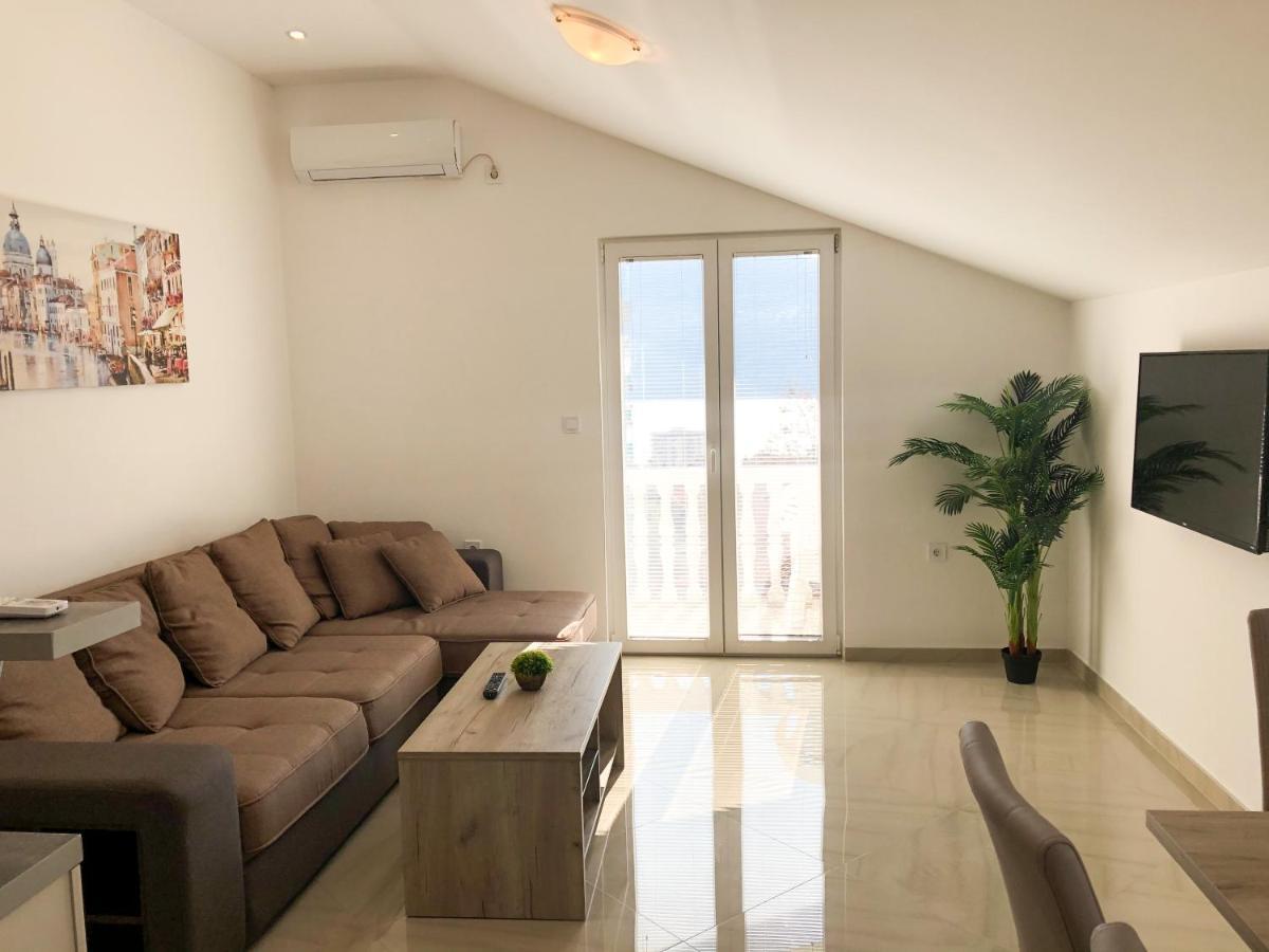Appartement Viktor à Herceg Novi Extérieur photo