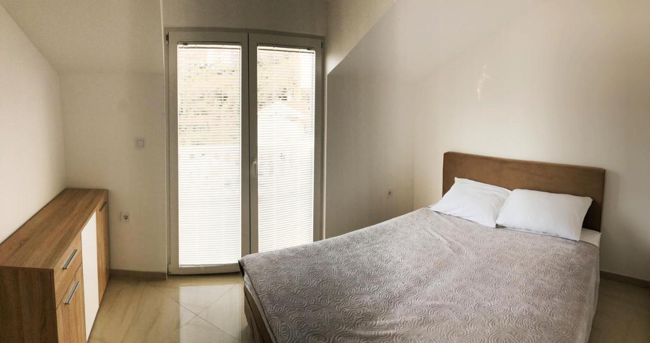 Appartement Viktor à Herceg Novi Extérieur photo