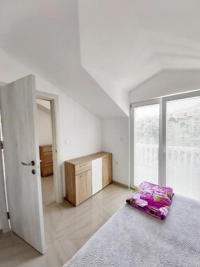 Appartement Viktor à Herceg Novi Extérieur photo