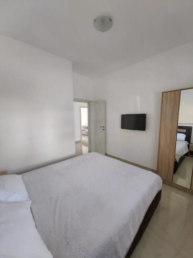 Appartement Viktor à Herceg Novi Extérieur photo
