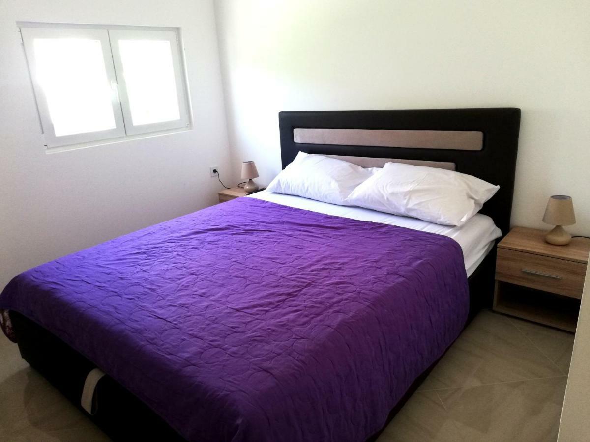Appartement Viktor à Herceg Novi Extérieur photo